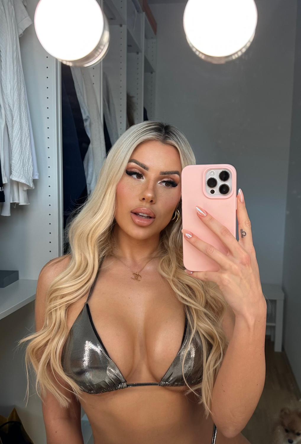 Lauramarialee's media
