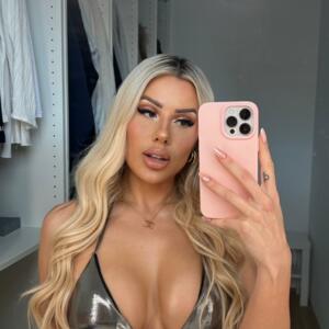 Lauramarialee's media