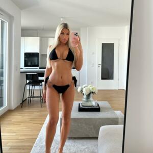 Lauramarialee's media