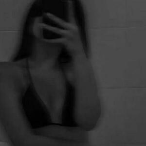 Lauravelicia's media