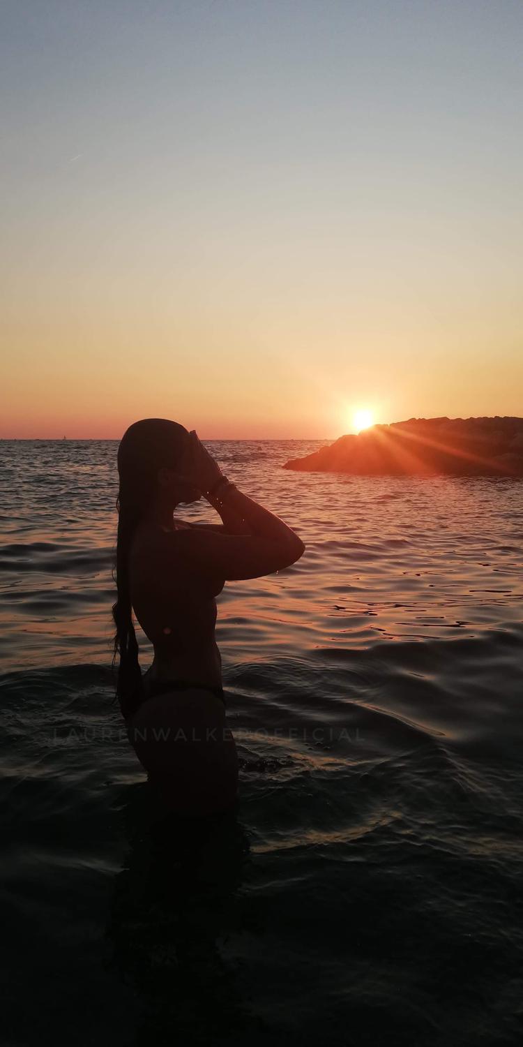 Laurenwalker's media