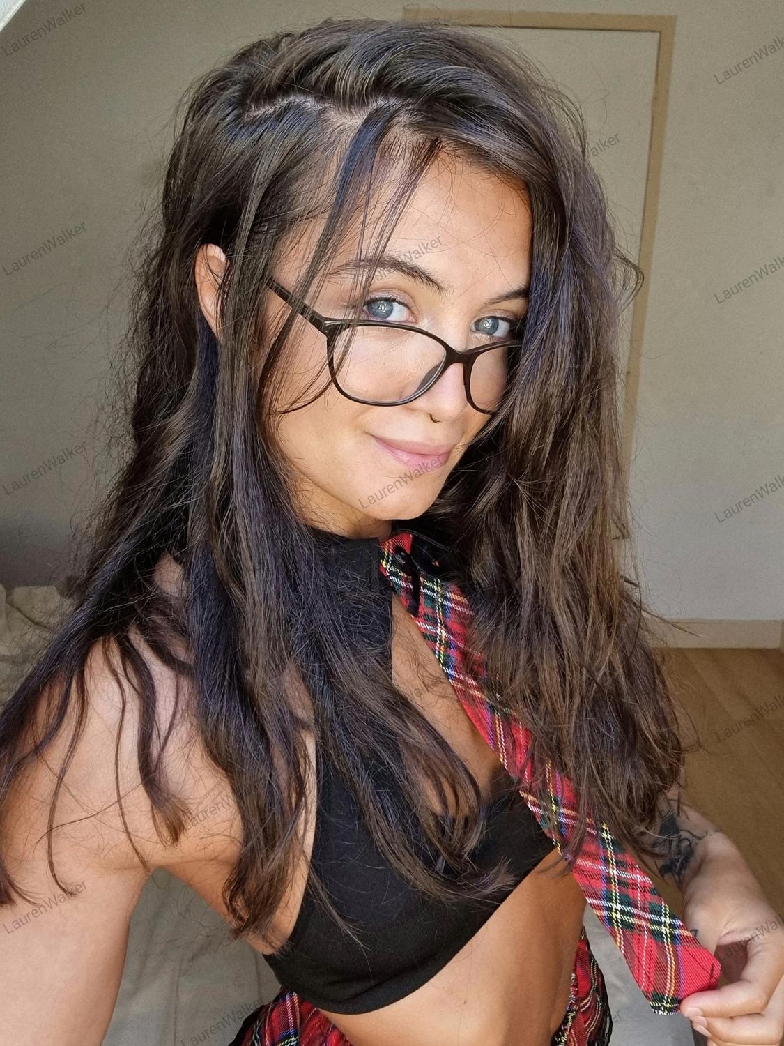 Laurenwalker's media