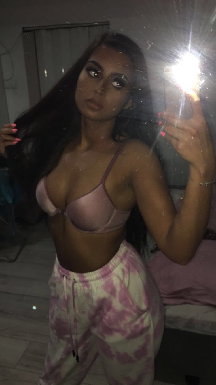 Laurkapinky's media