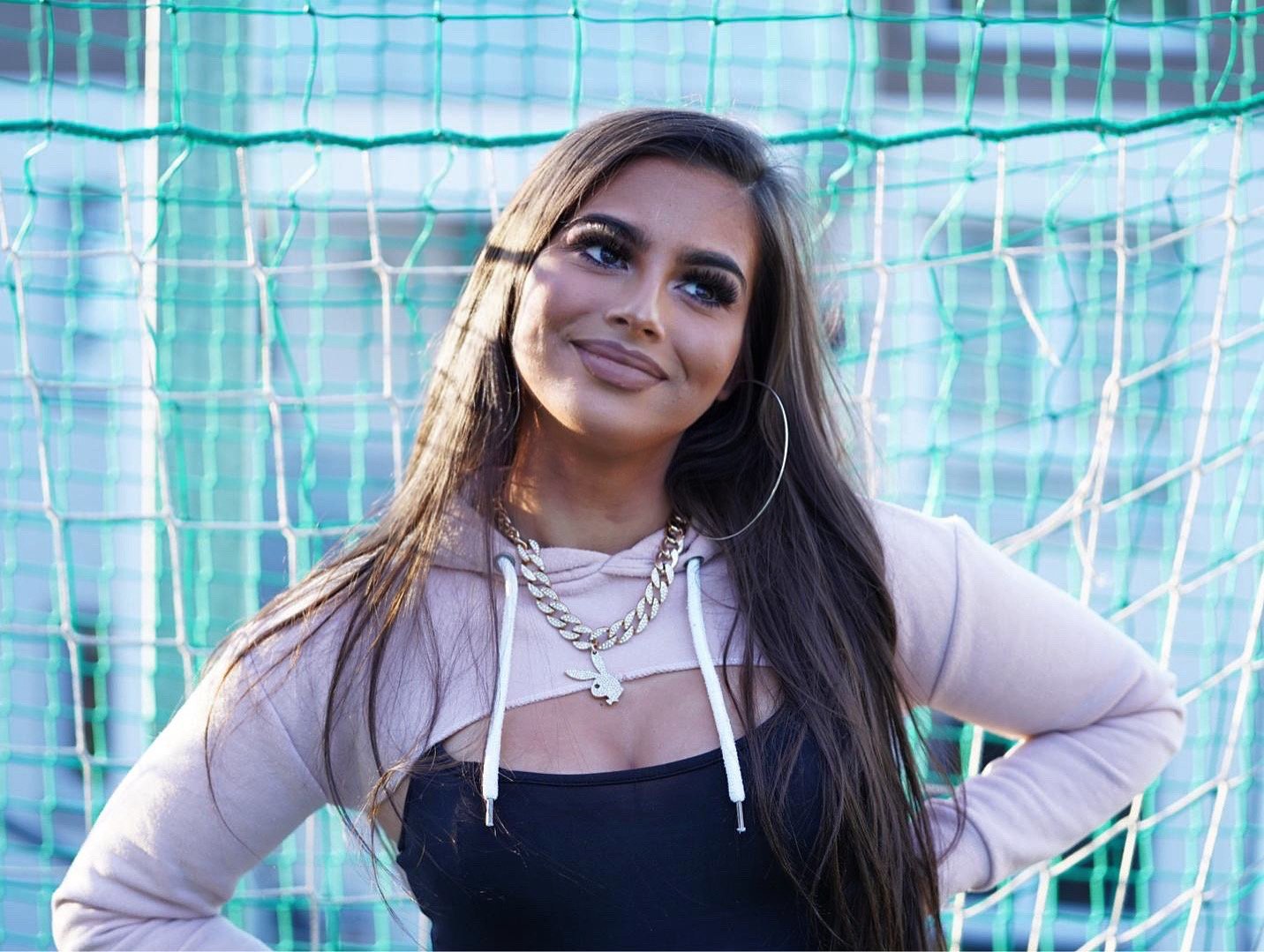 Laurkapinky's media