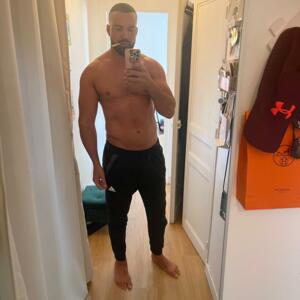 Laveritenaked's media