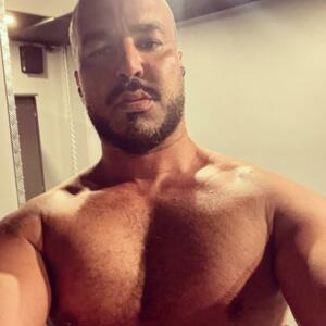 Laveritenaked's media