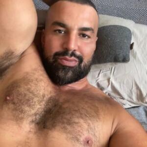 Laveritenaked's media