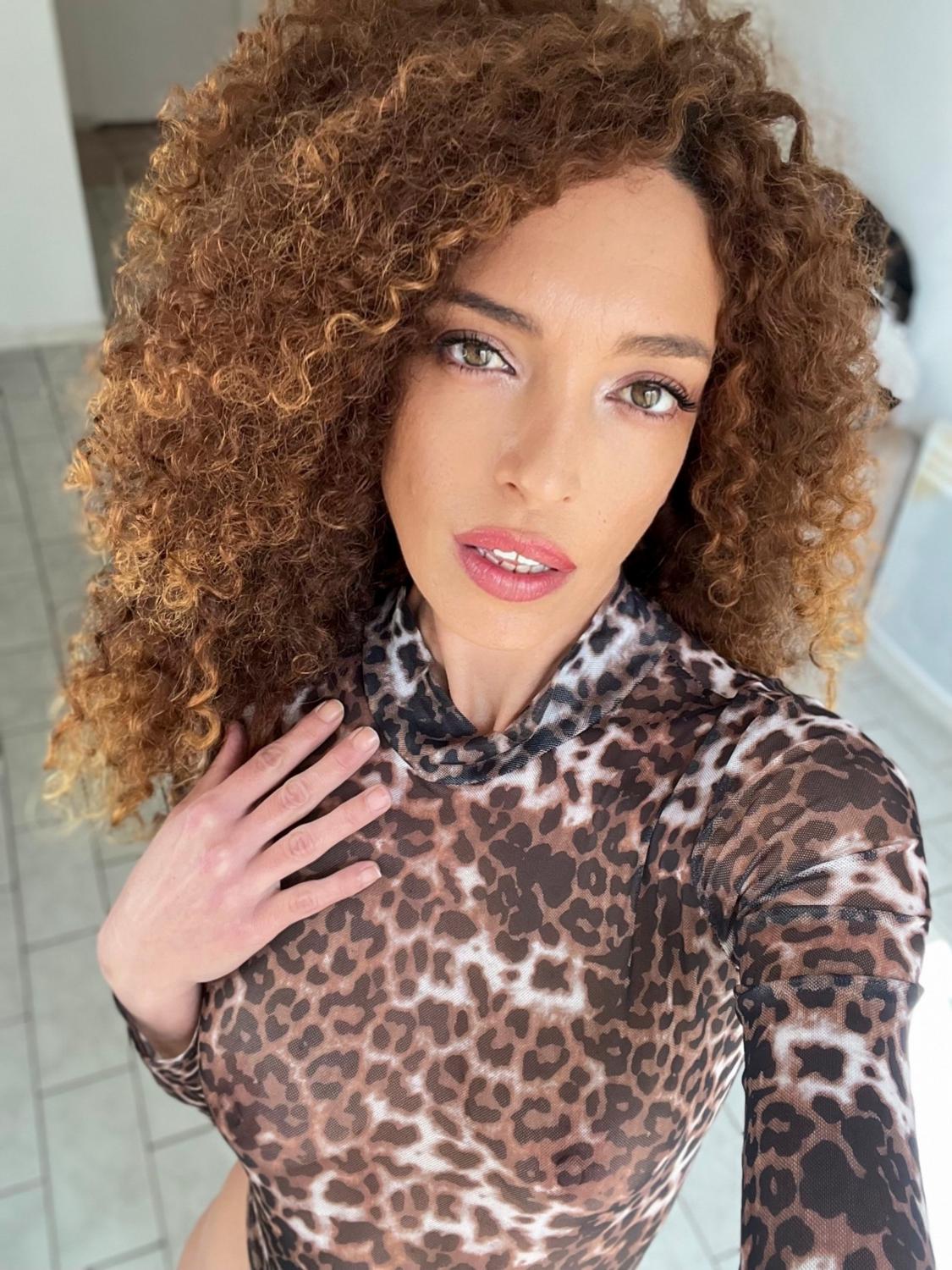 Laytitia's media