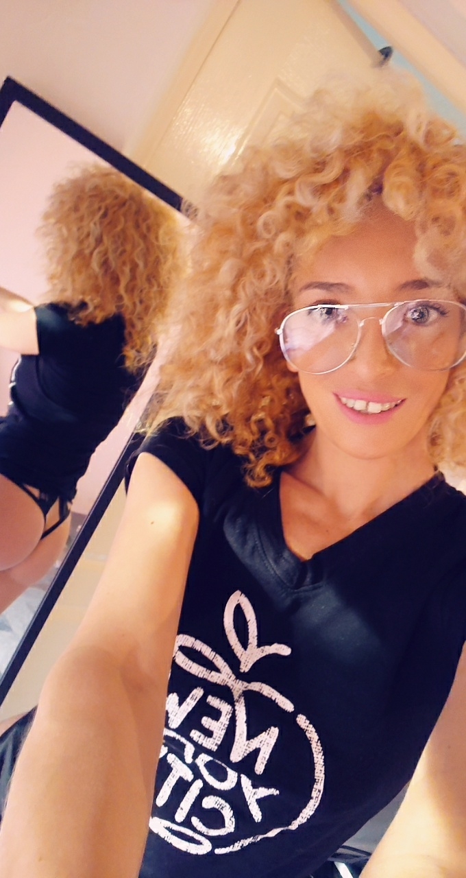 Laytitia's media