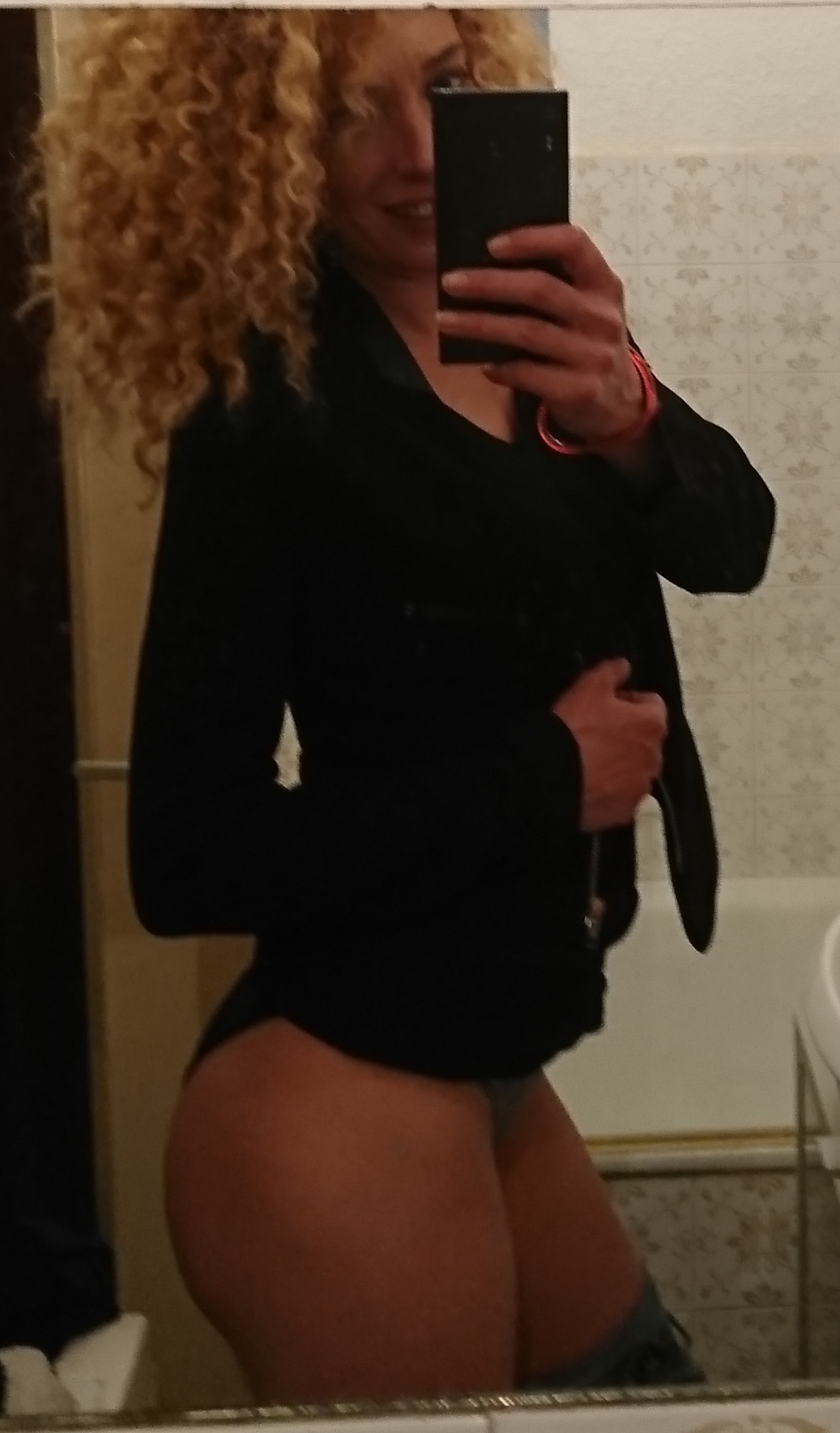 Laytitia's media
