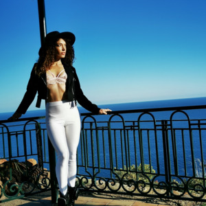 Laytitia's media