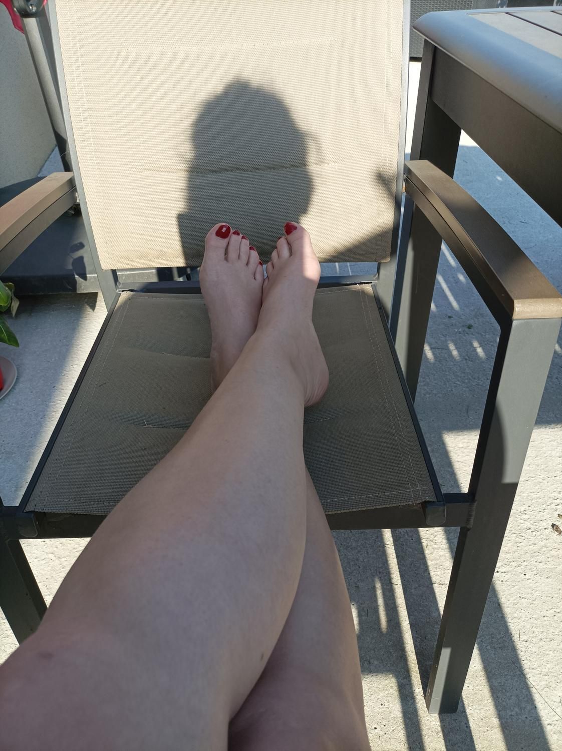Lea_feet_officiel's media