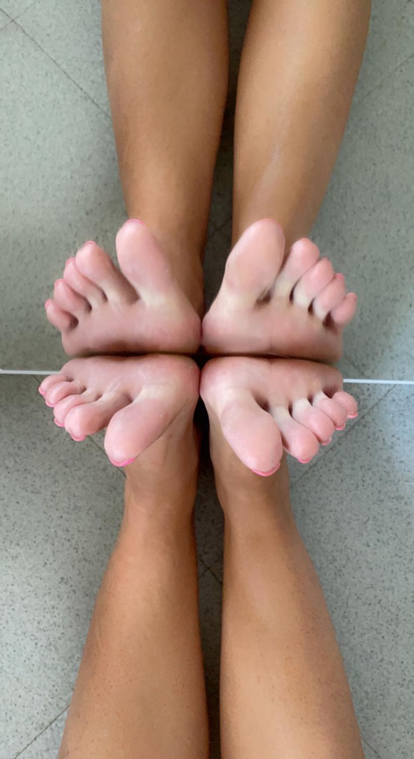 Lea_pieds_only's media