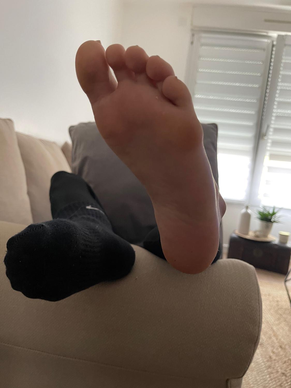 Leafrenchfeet's media