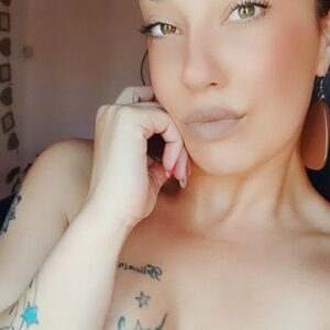 Leeana's media