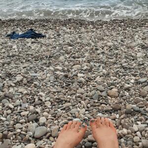 Leonora_feetworship's media
