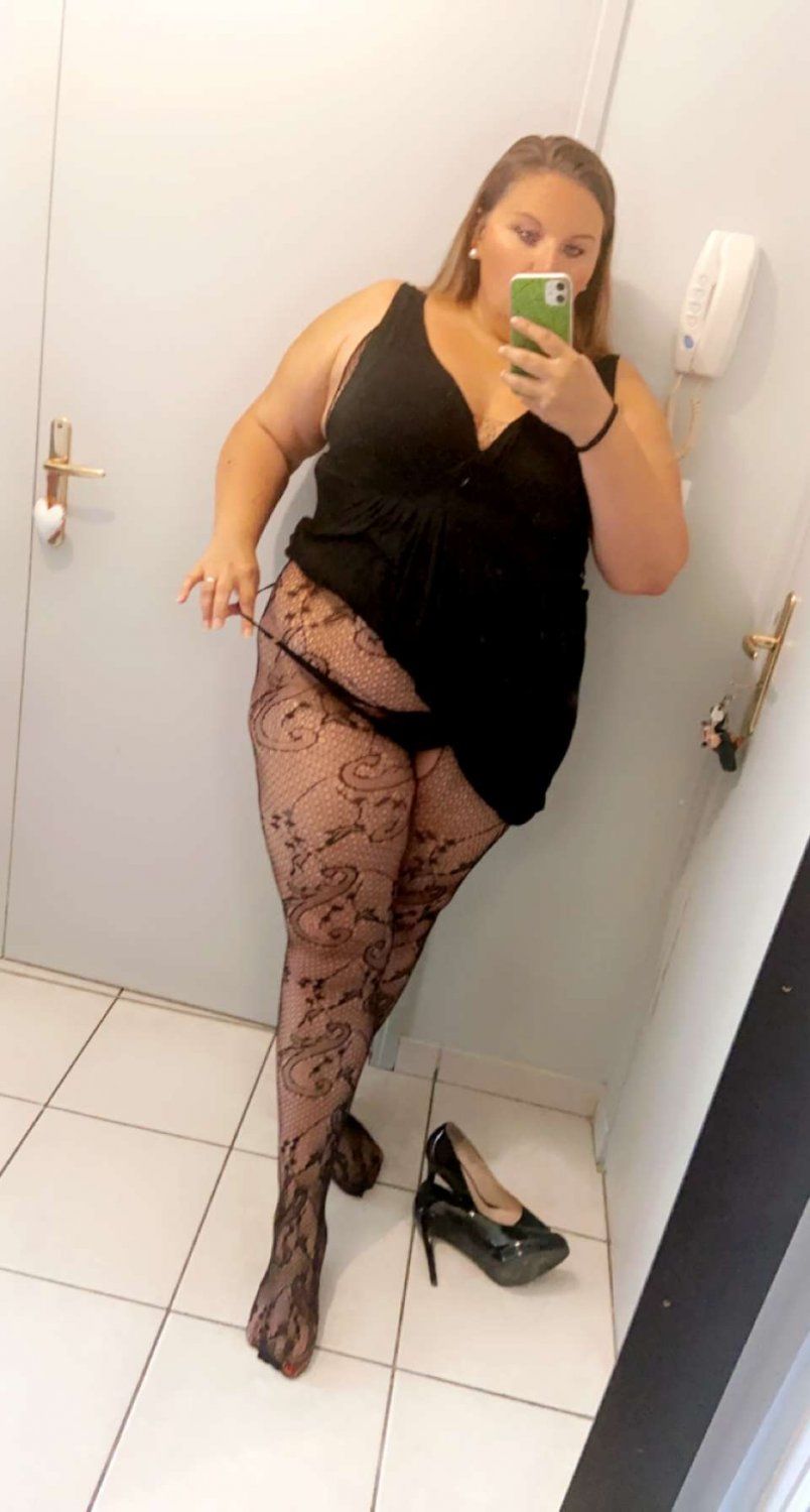 Les_dessous_deme's media