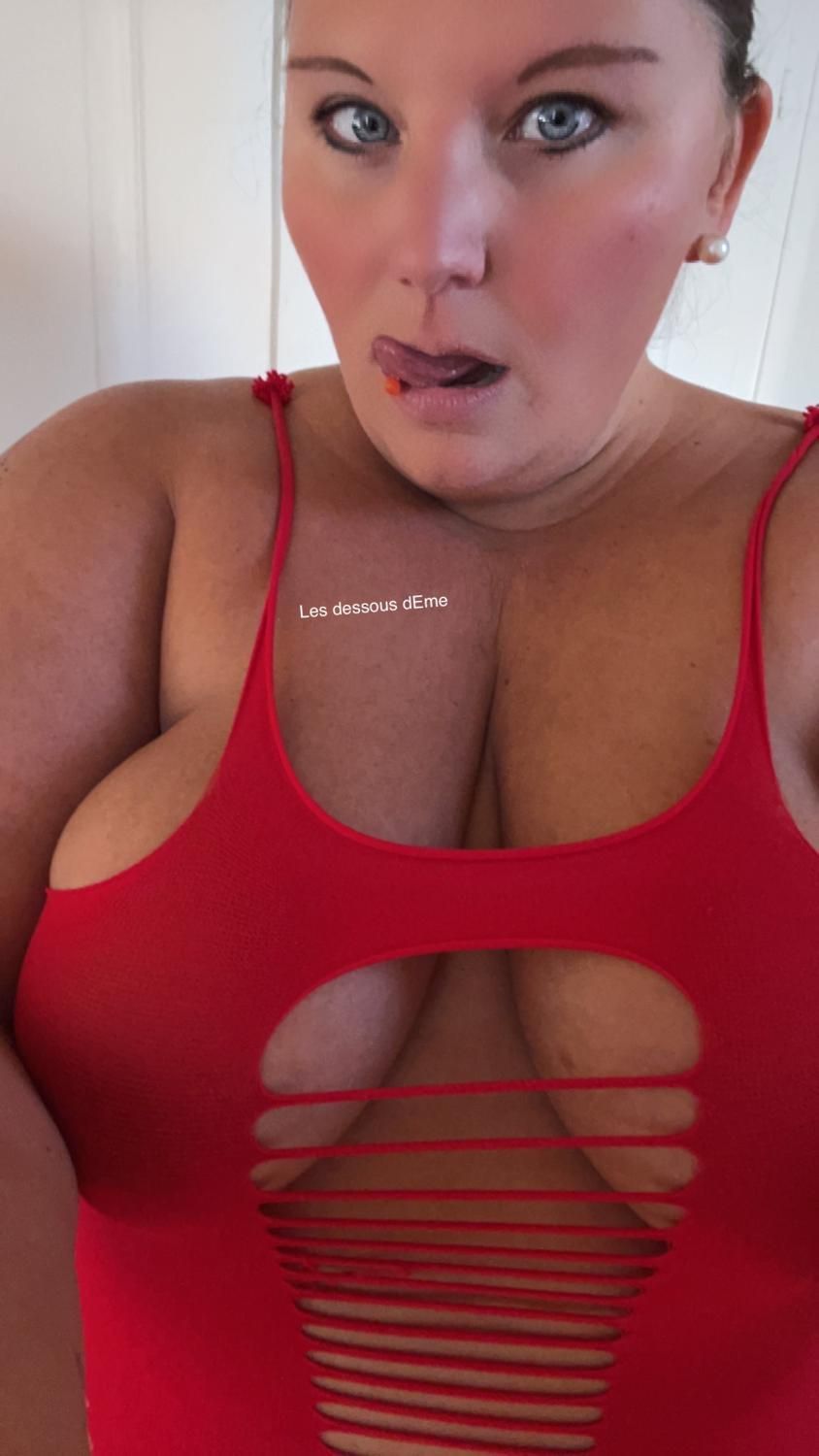 Les_dessous_deme's media