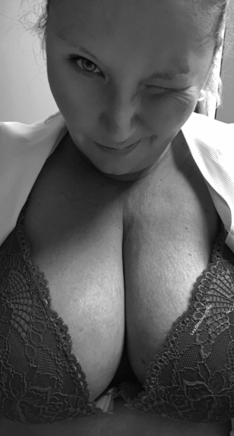 Les_dessous_deme's media