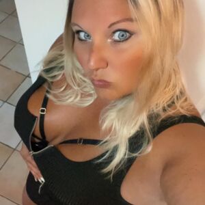 Les_dessous_deme's media
