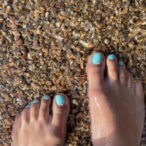 Les_jolis_pieds's media