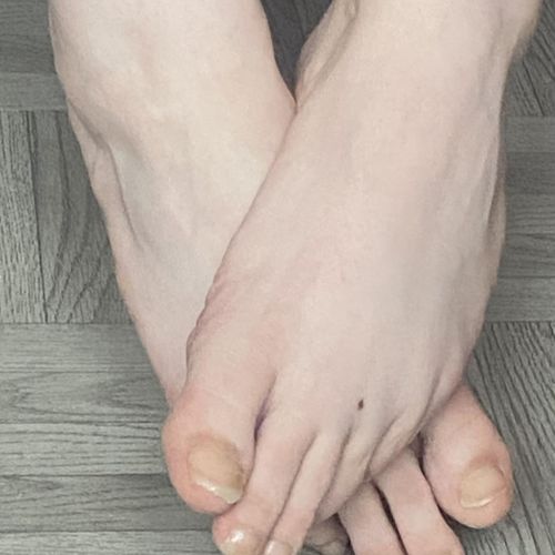Lesadorablespiedstheadorablefeet's avatar