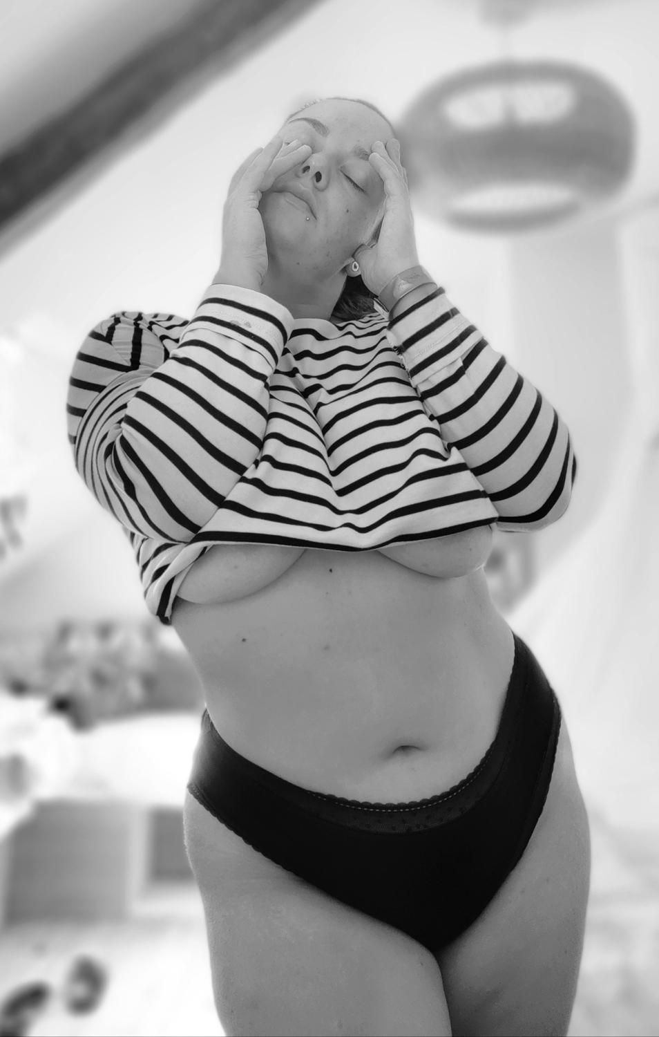 Lesdessousdevictoria's media