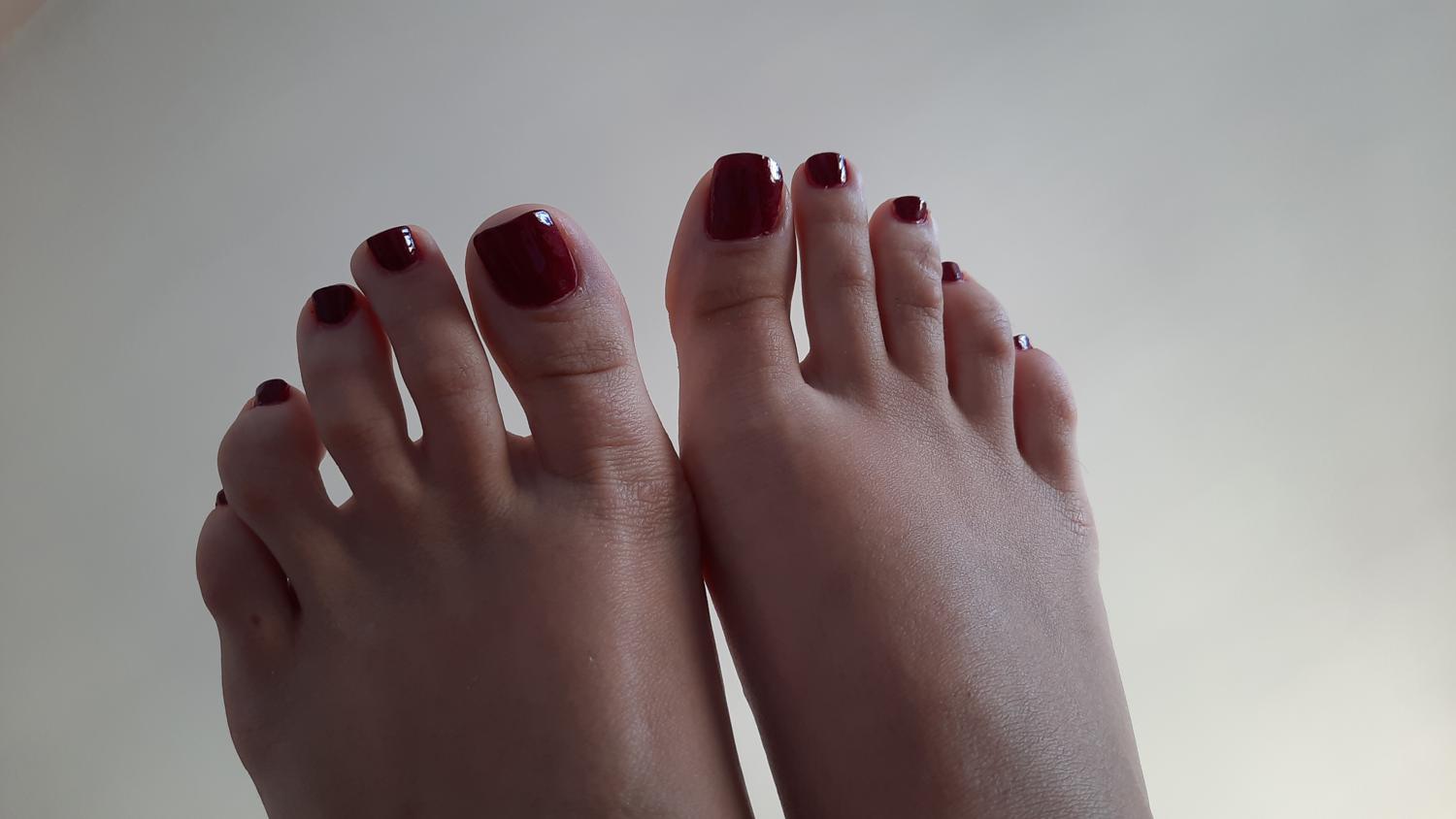 Lilasexyfeet's media