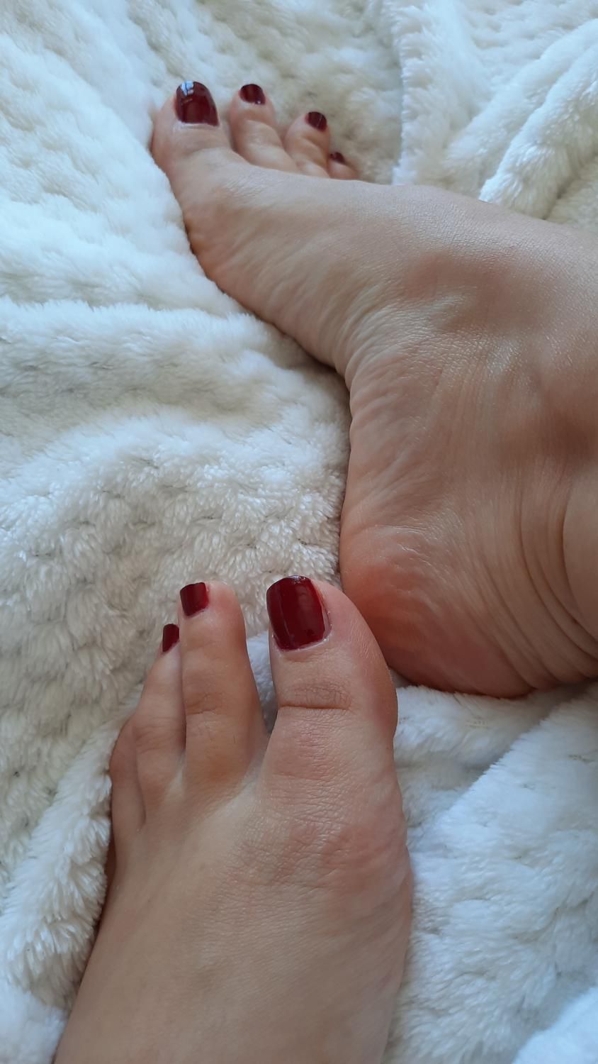 Lilasexyfeet's media