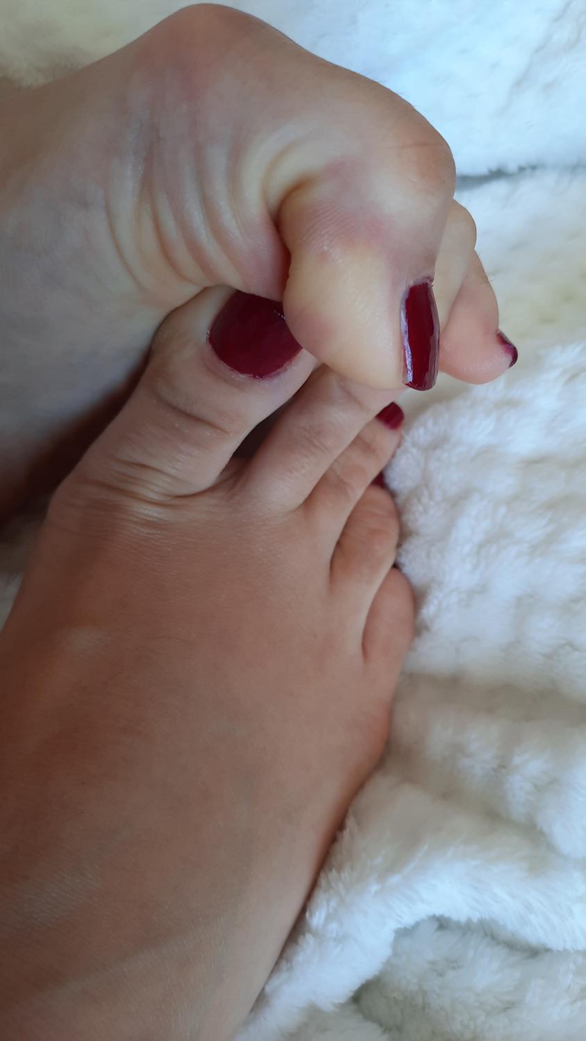 Lilasexyfeet's media