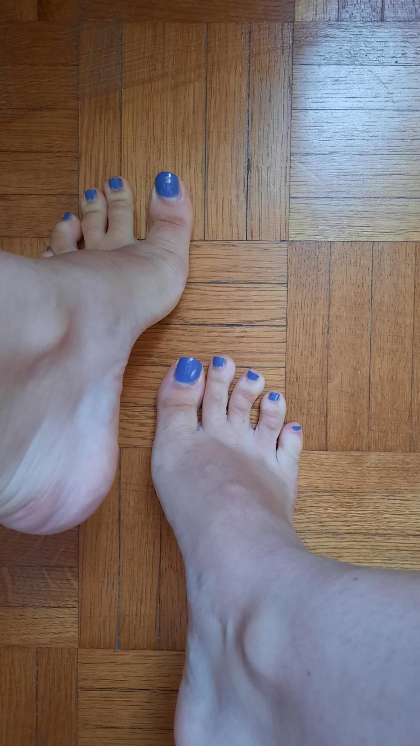 Lilasexyfeet's media