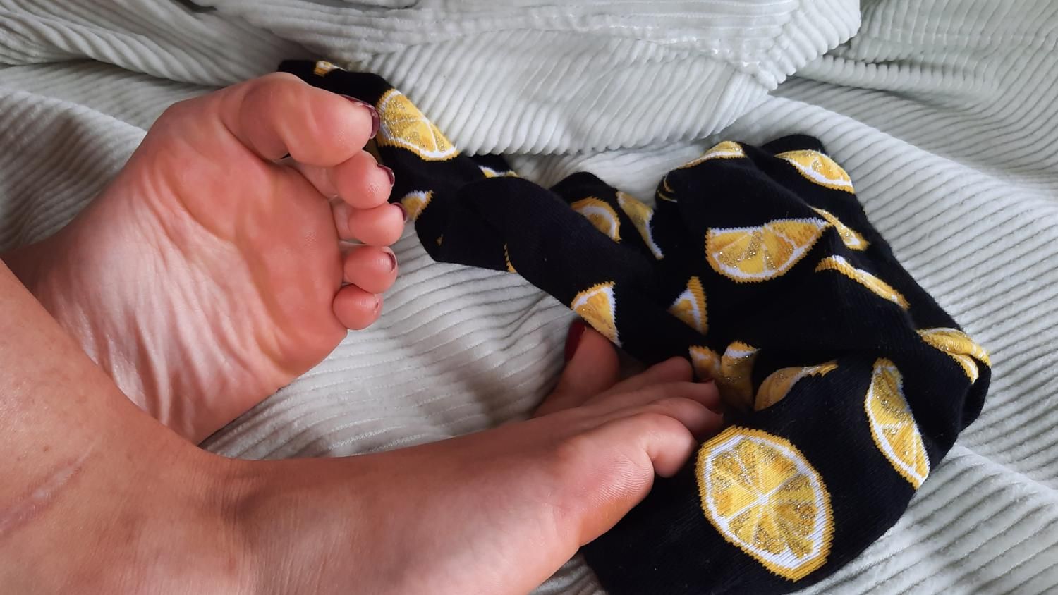 Lilasexyfeet's media