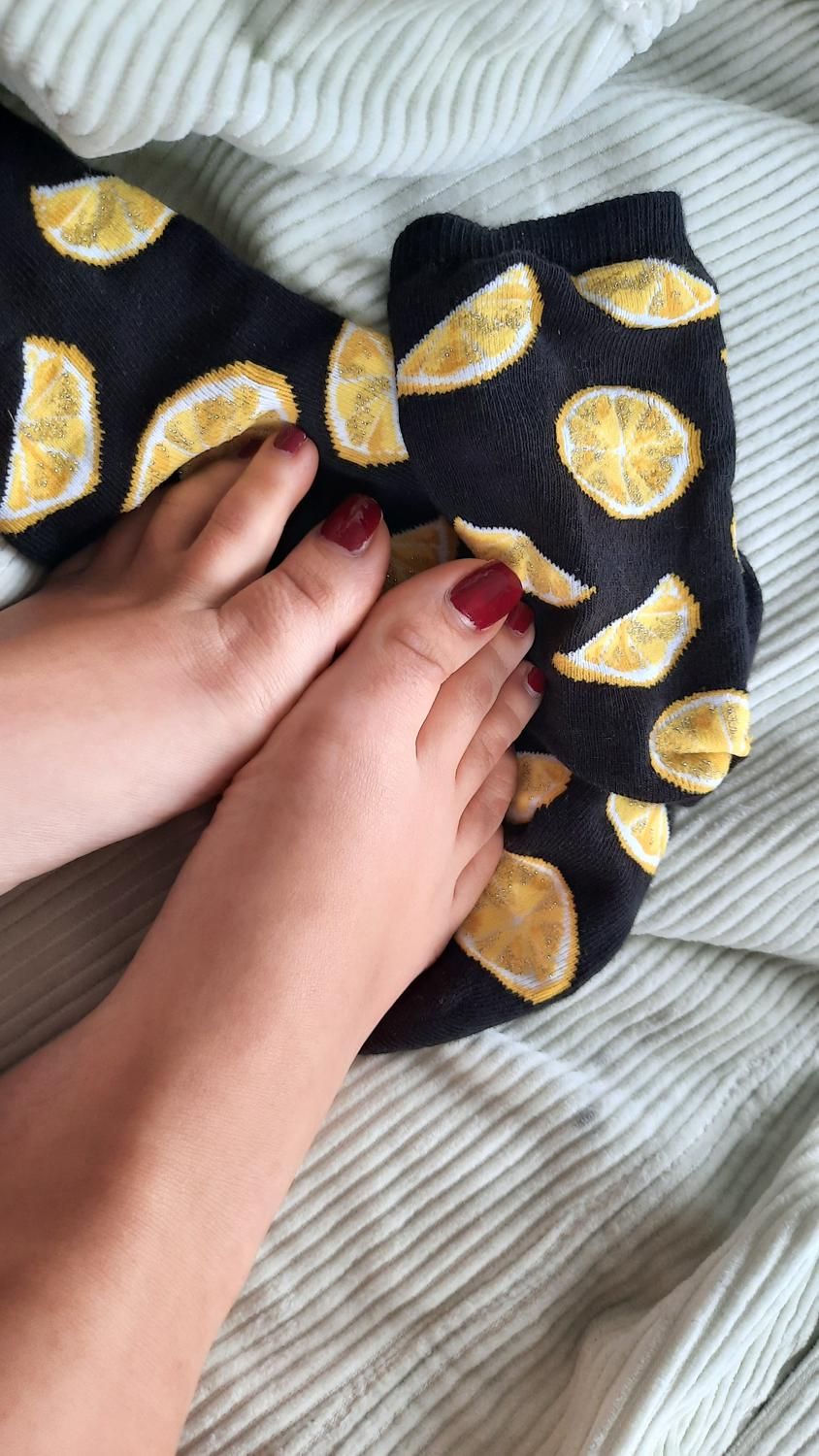 Lilasexyfeet's media
