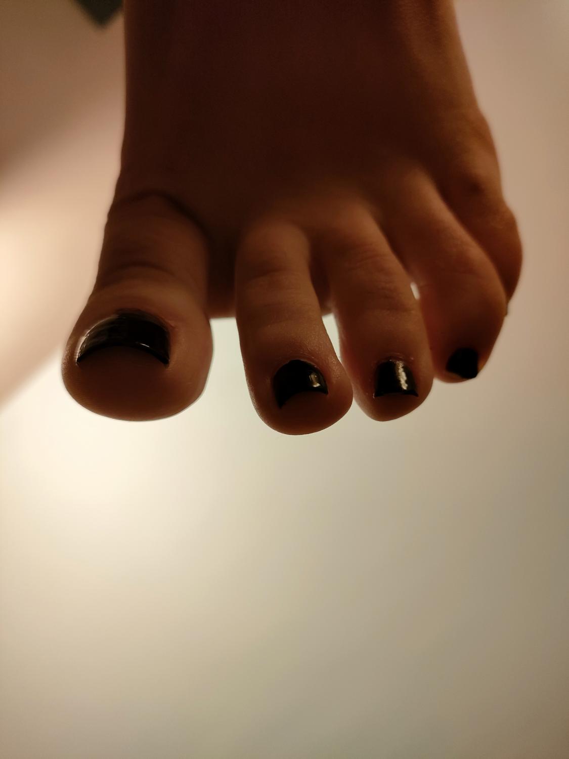 Lilasexyfeet's media