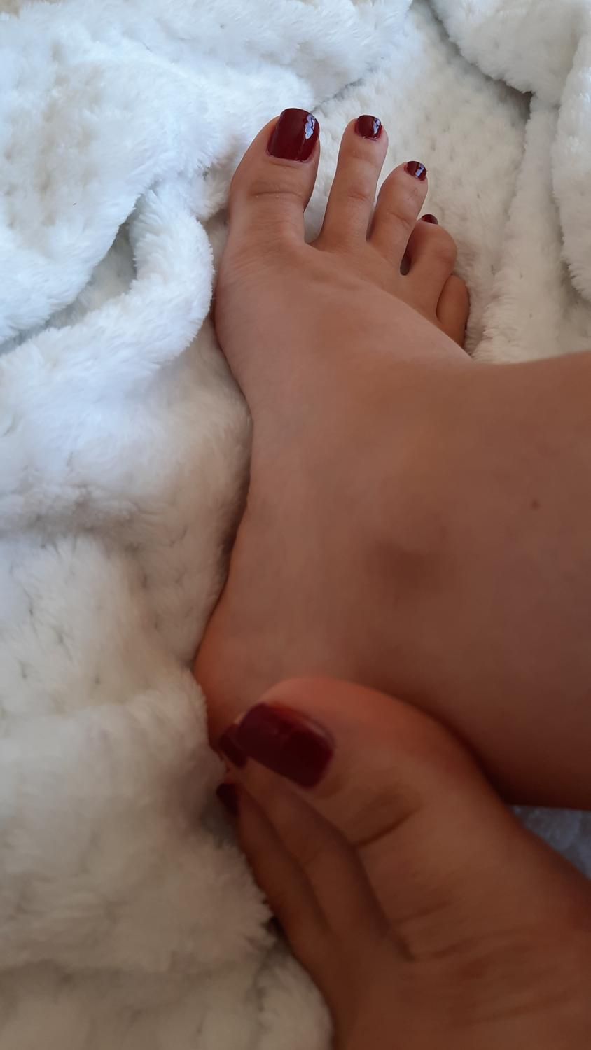 Lilasexyfeet's media