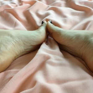 Lilasexyfeet's media
