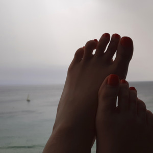 Lilasexyfeet's media