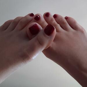 Lilasexyfeet's media