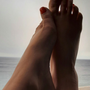 Lilasexyfeet's media