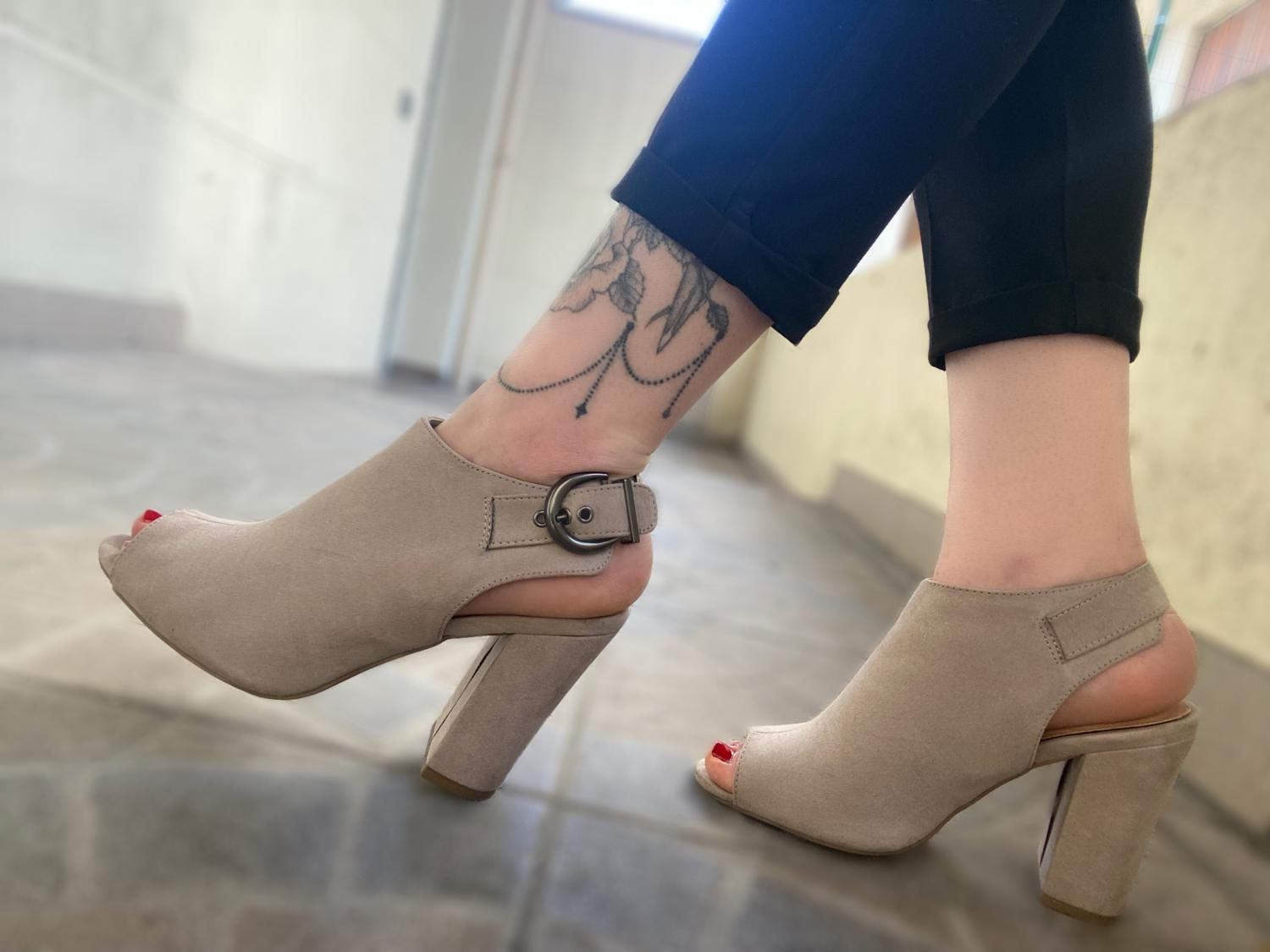 Lilcutefeet's media