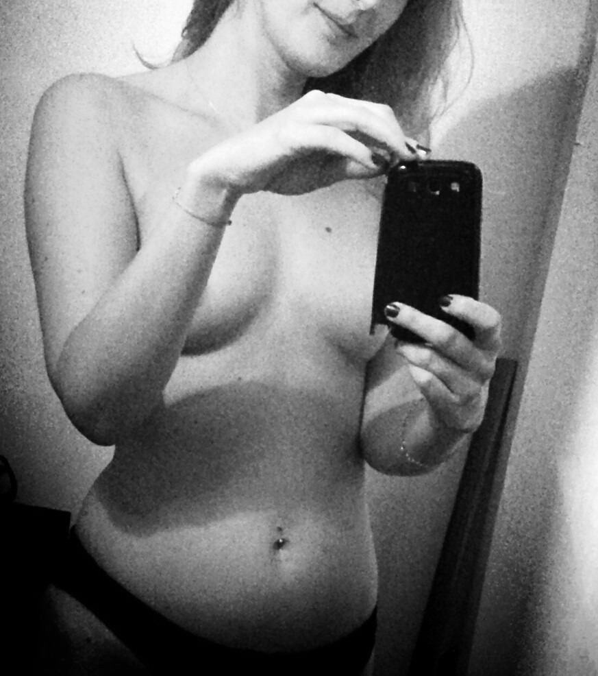 Lili_bertine_charme_amateur's media
