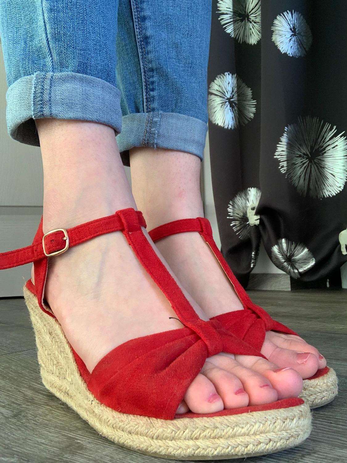 Lili_feet03's media