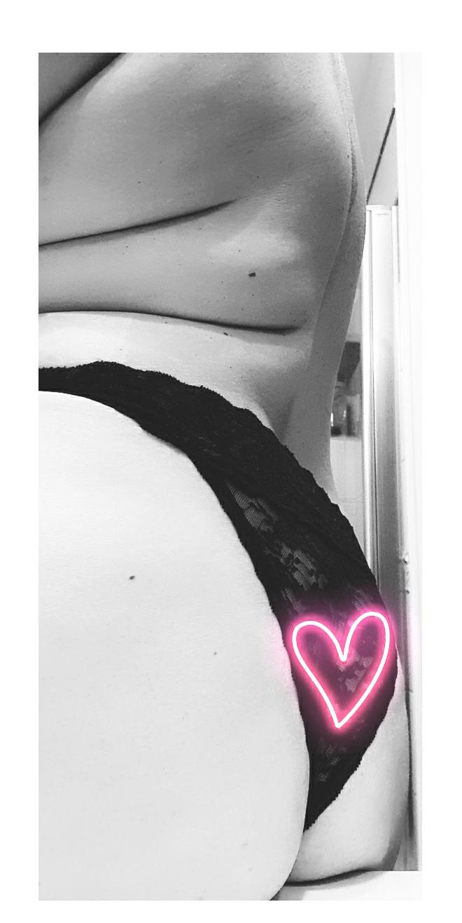 Littlebitchcurvy's media