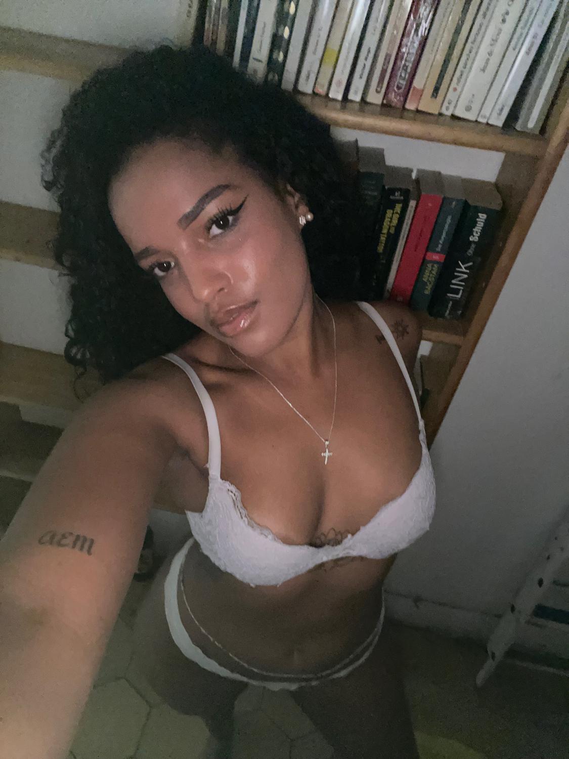 Loella_mya's media