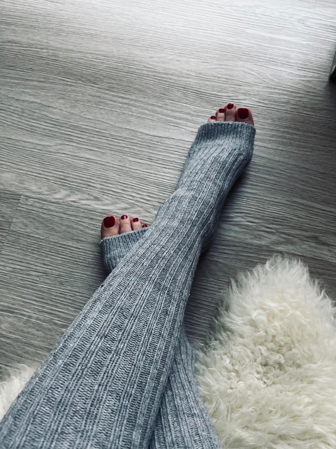 Lola_feetgirl's media