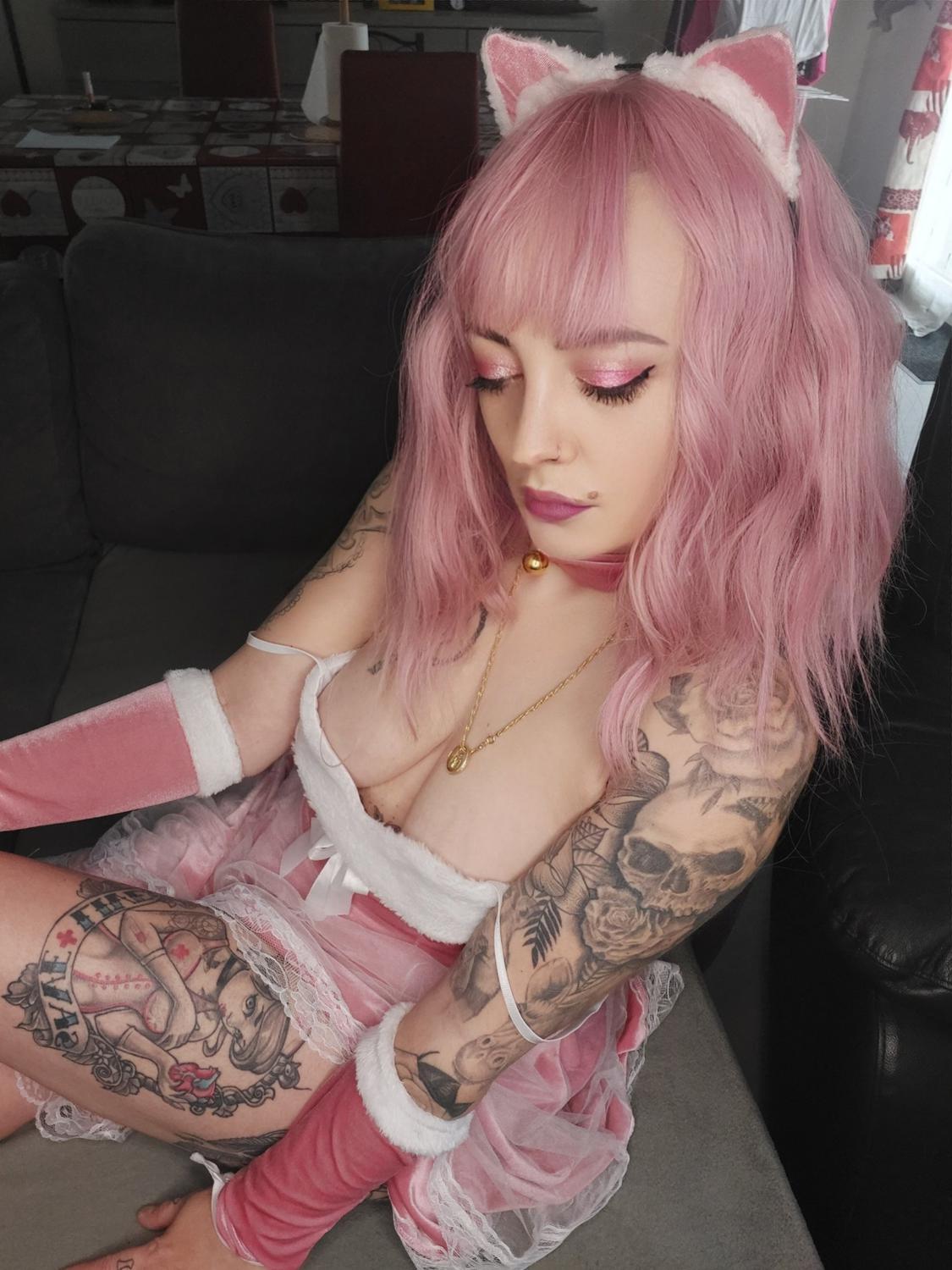 Lola_inked's media
