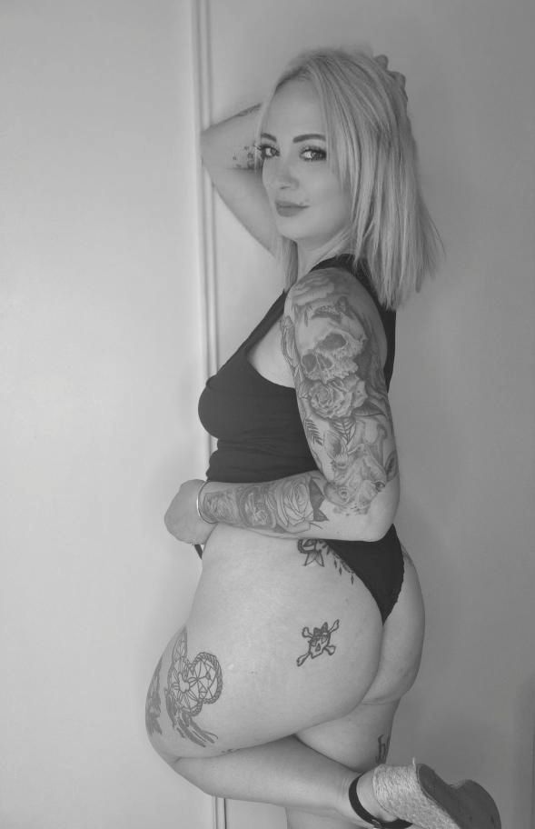 Lola_inked's media