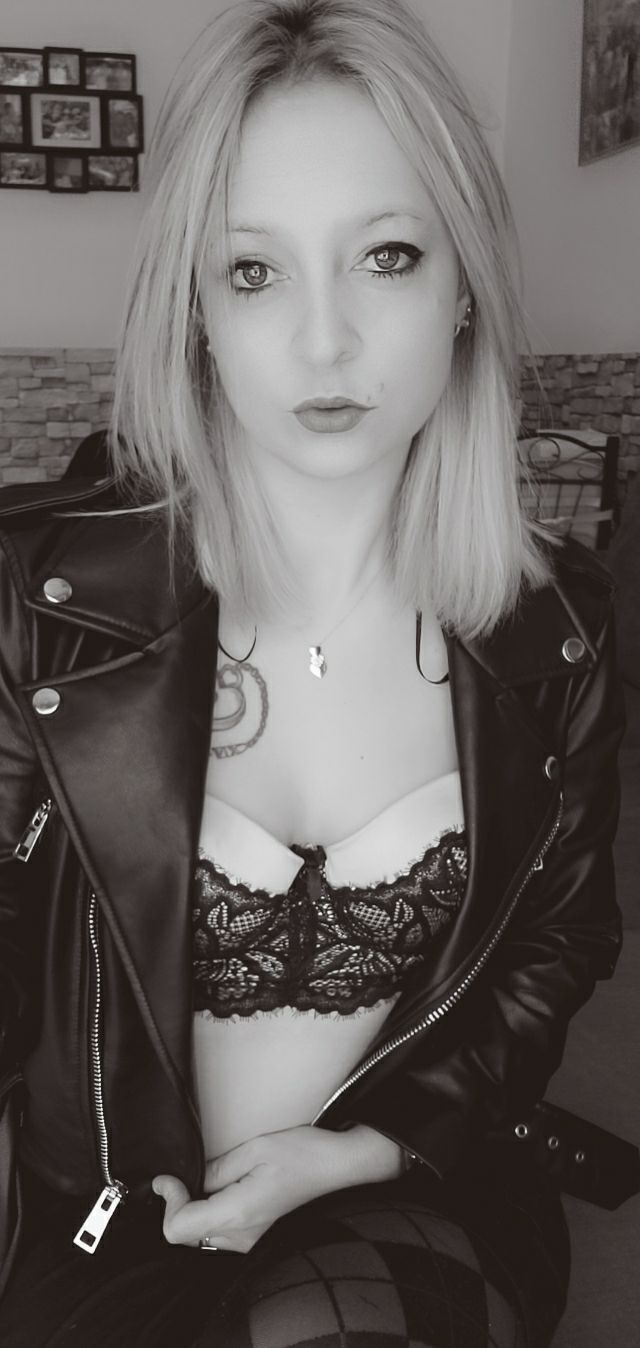 Lola_inked's media