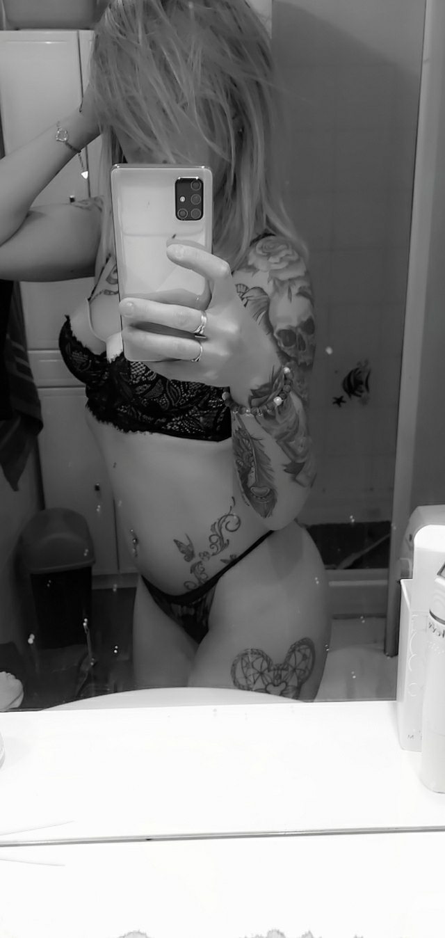 Lola_inked's media