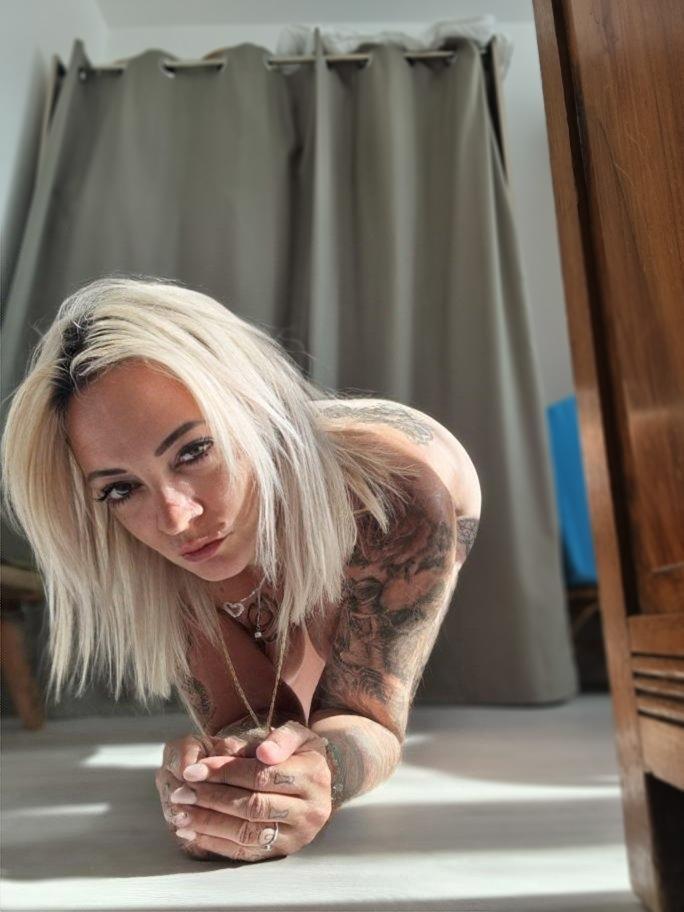 Lola_inked's media